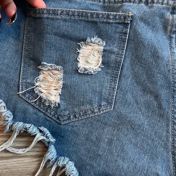 NWOT SHEIN High Waist Ripped Raw Hem Denim Shorts - Picture 6 of 8